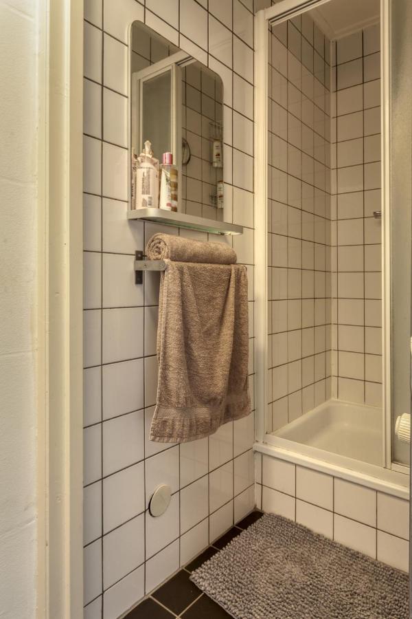 B&B 1971 Hazenstraat - Shared Bathroom Amsterdam Zewnętrze zdjęcie